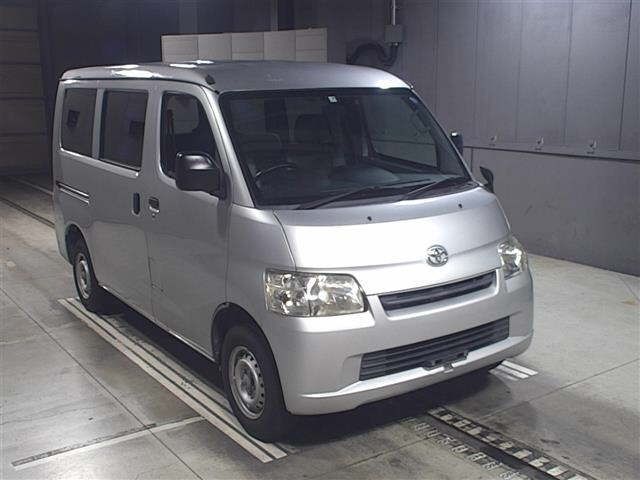 2319 Toyota Town ace van S402M 2017 г. (JU Gifu)